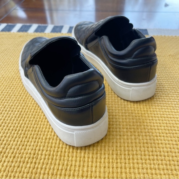 STEVE MADDEN ECENTRCQ BLACK QUILTED FAUX LEATHER SLIP ON SNEAKER - Picture 9 of 12
